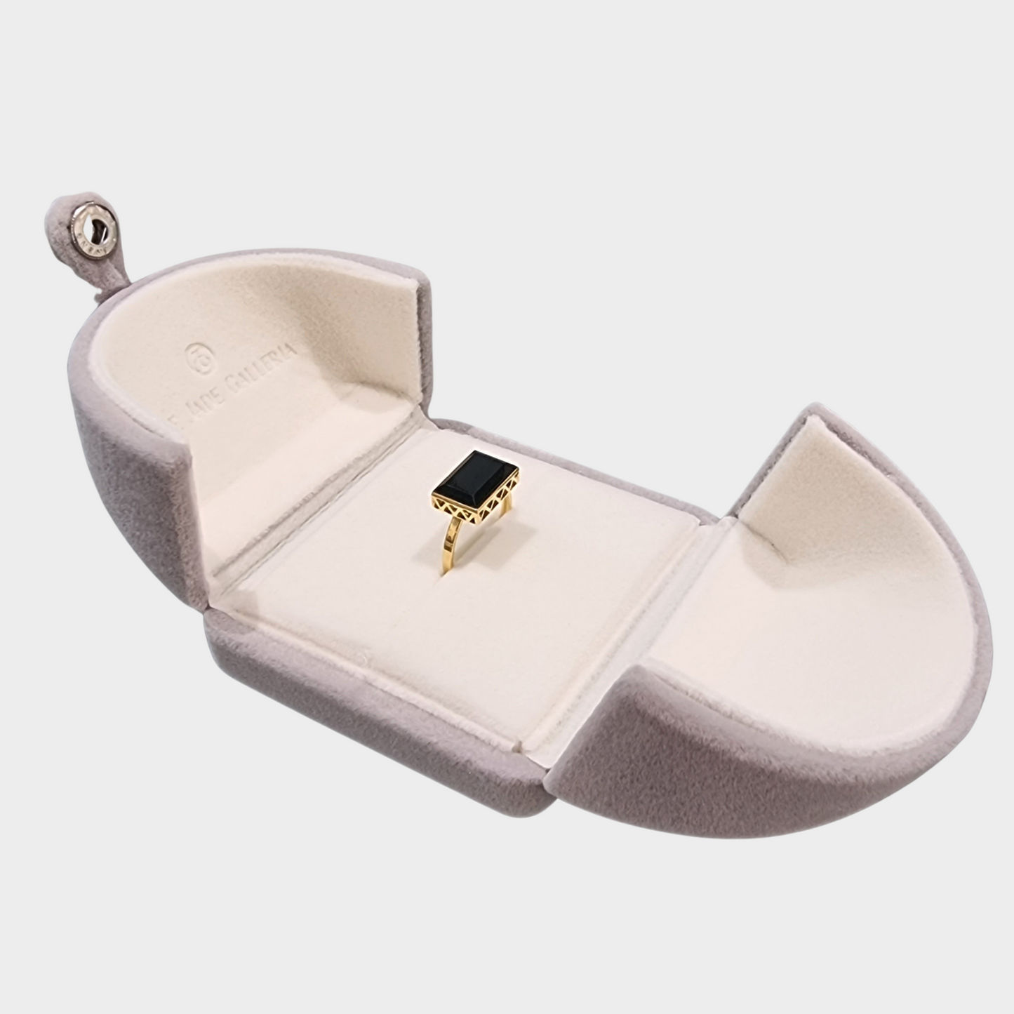 Omphacite Jadeite Jade Ring in Yellow Gold