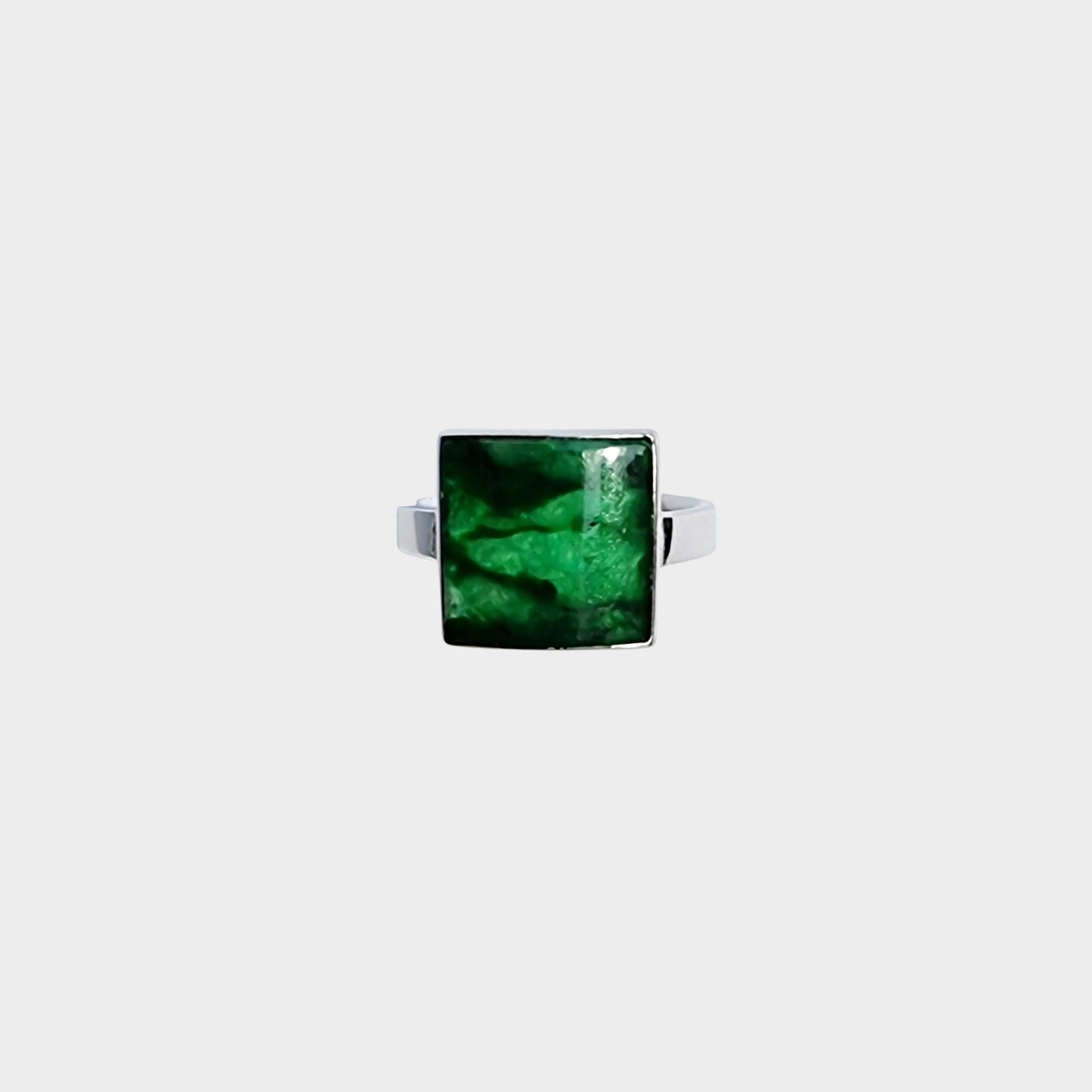 Flower Green Jadeite Jade Ring in White Gold