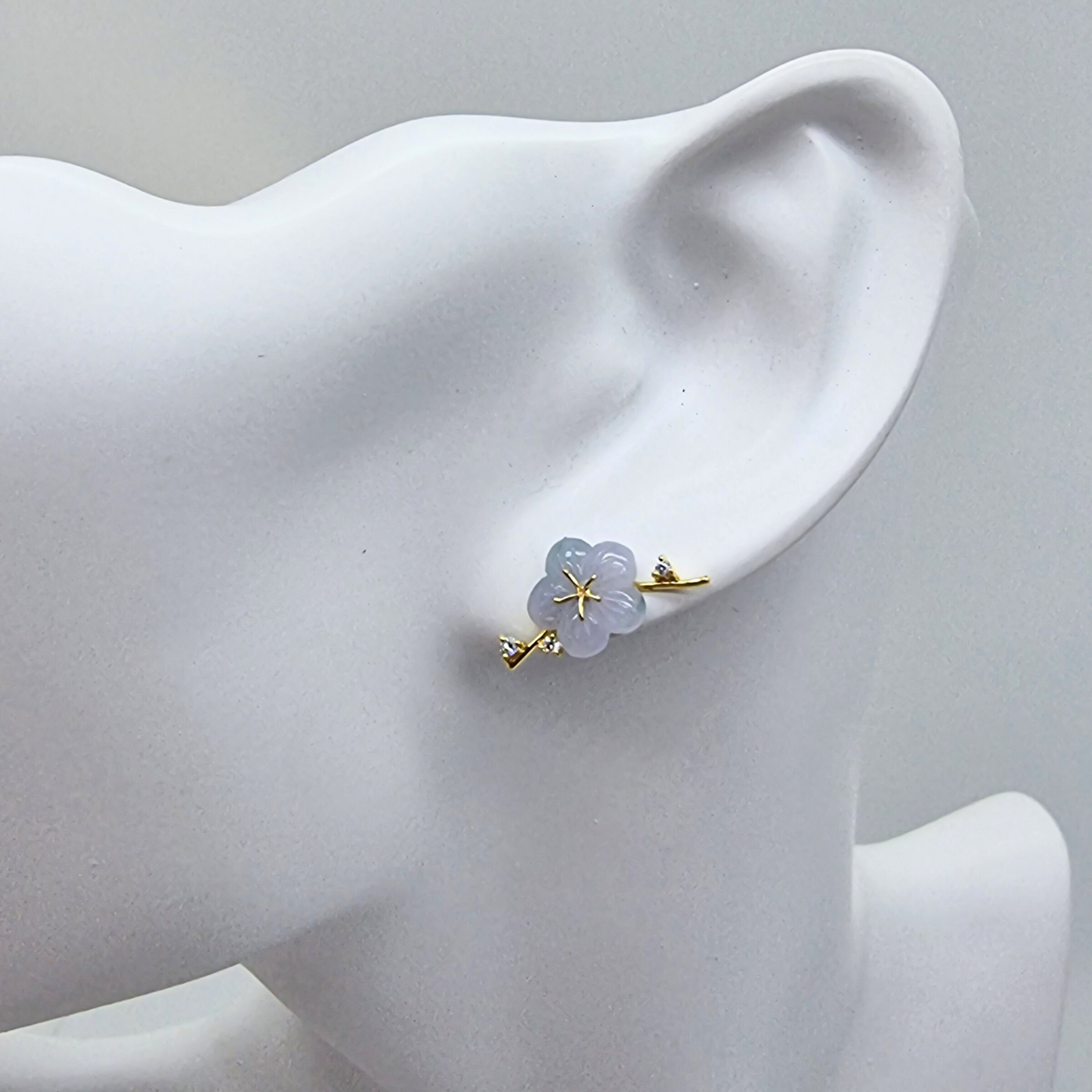 Lavender "Peach Blossom" Jadeite Jade Earrings in Yellow Gold with Diamonds