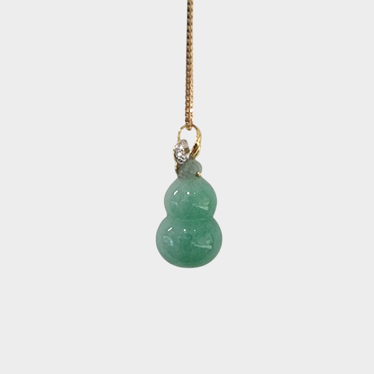 Jadeite Jade "Hulu" Pendant in Yellow Gold with Diamonds