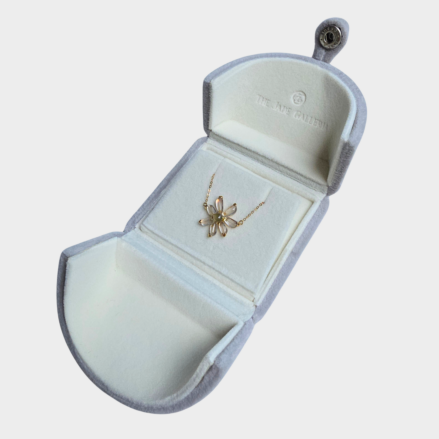"Daisy Flower" Jadeite Jade Necklace in Yellow Gold