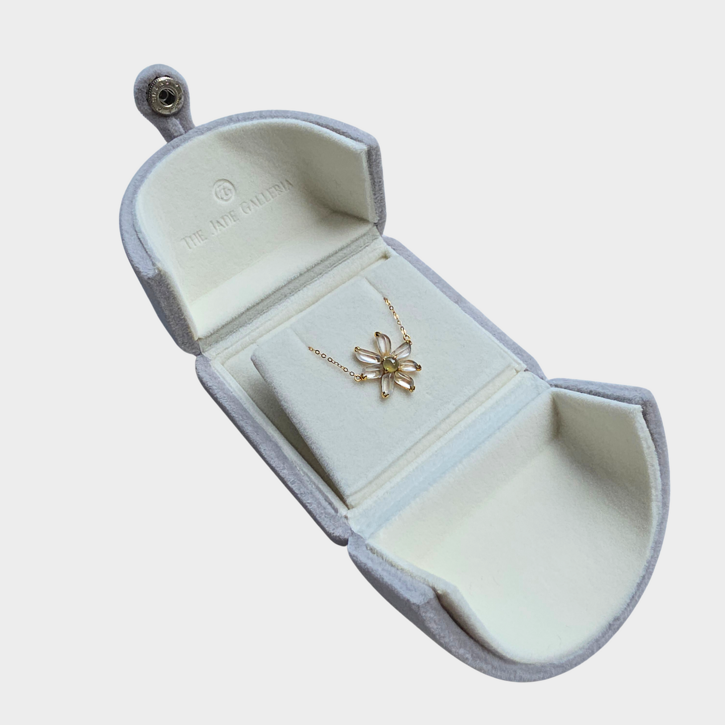 "Daisy Flower" Jadeite Jade Necklace in Yellow Gold