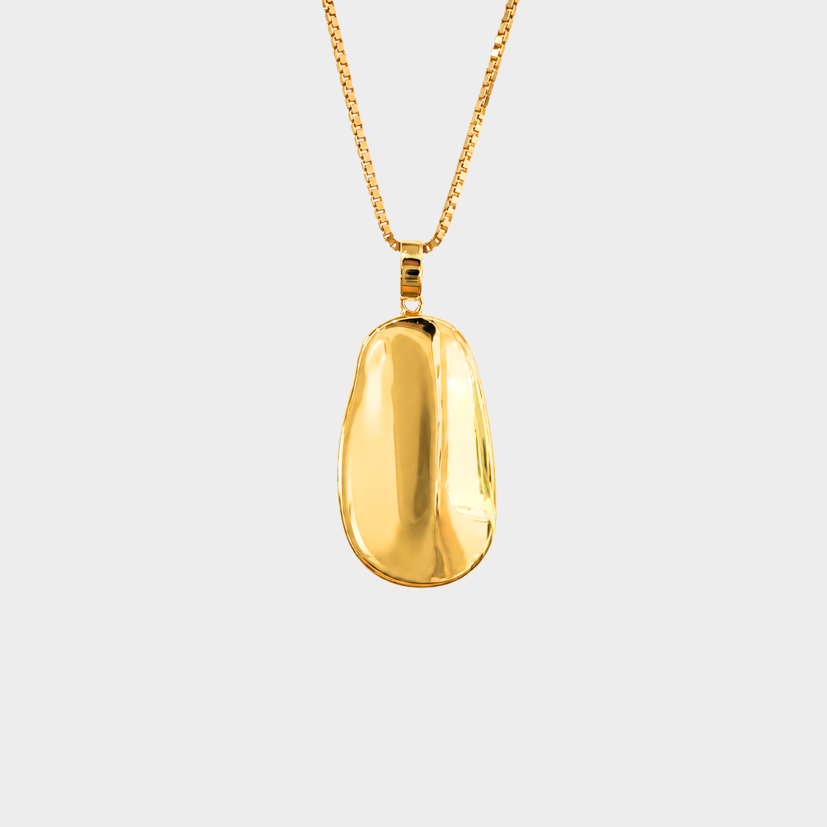 Jadeite Jade "Ruyi" Pendant in Yellow Gold