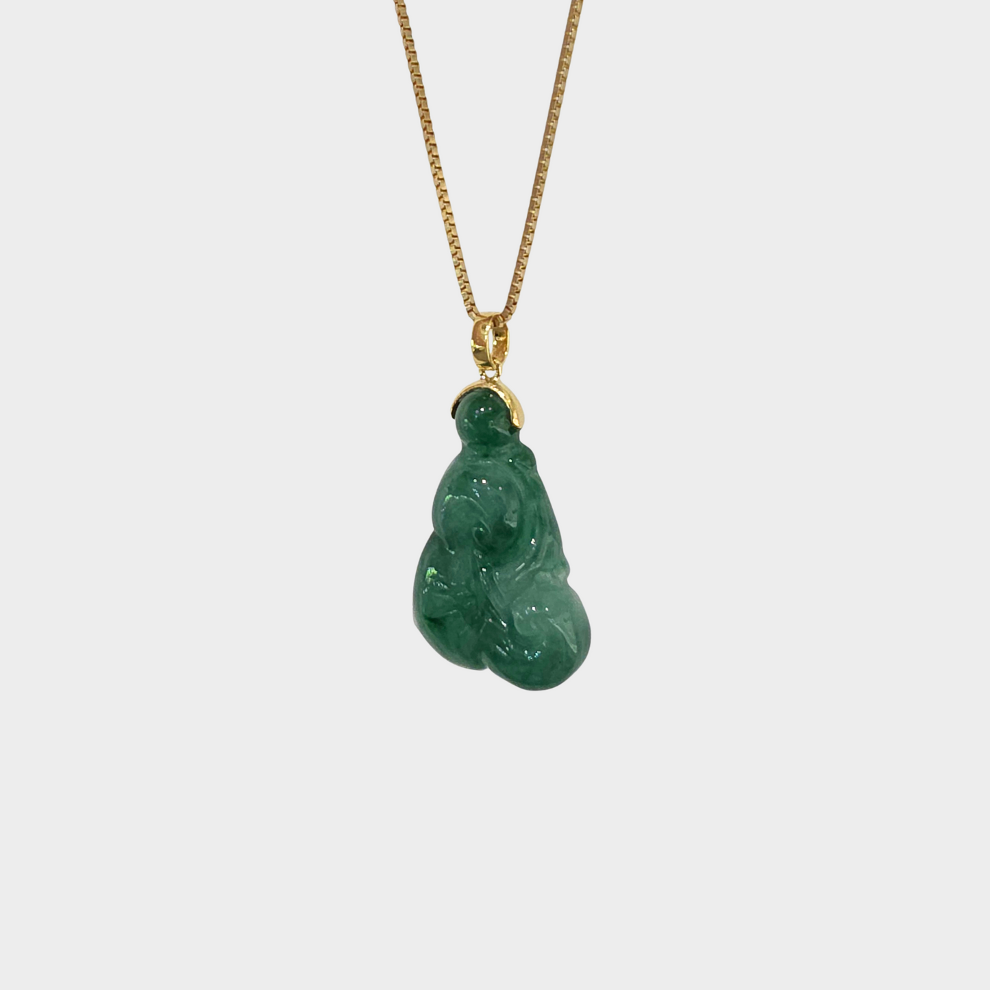 Jadeite Jade "Ruyi" Pendant in Yellow Gold