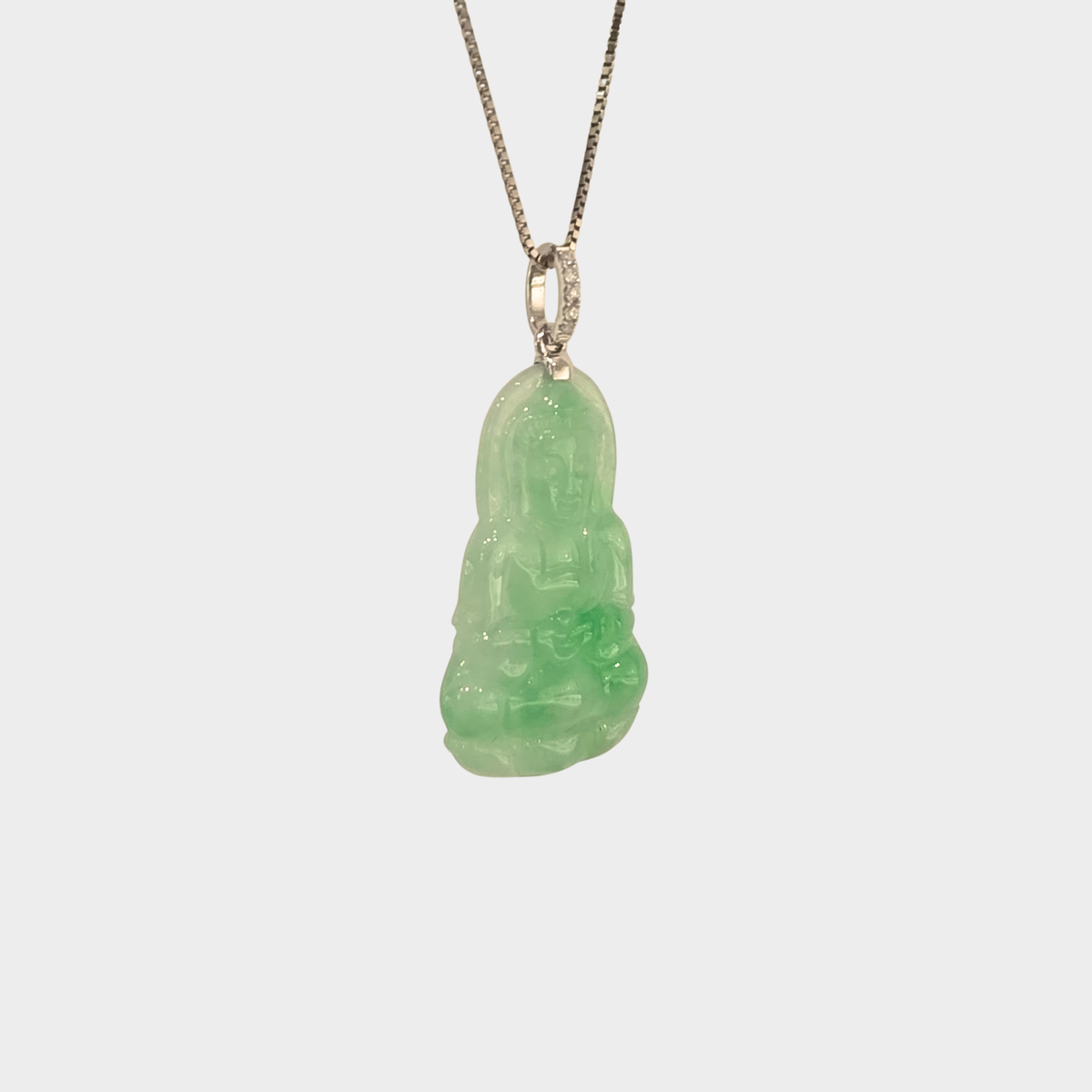 "Goddess of Mercy" Jadeite Jade Pendant in White Gold with Diamonds