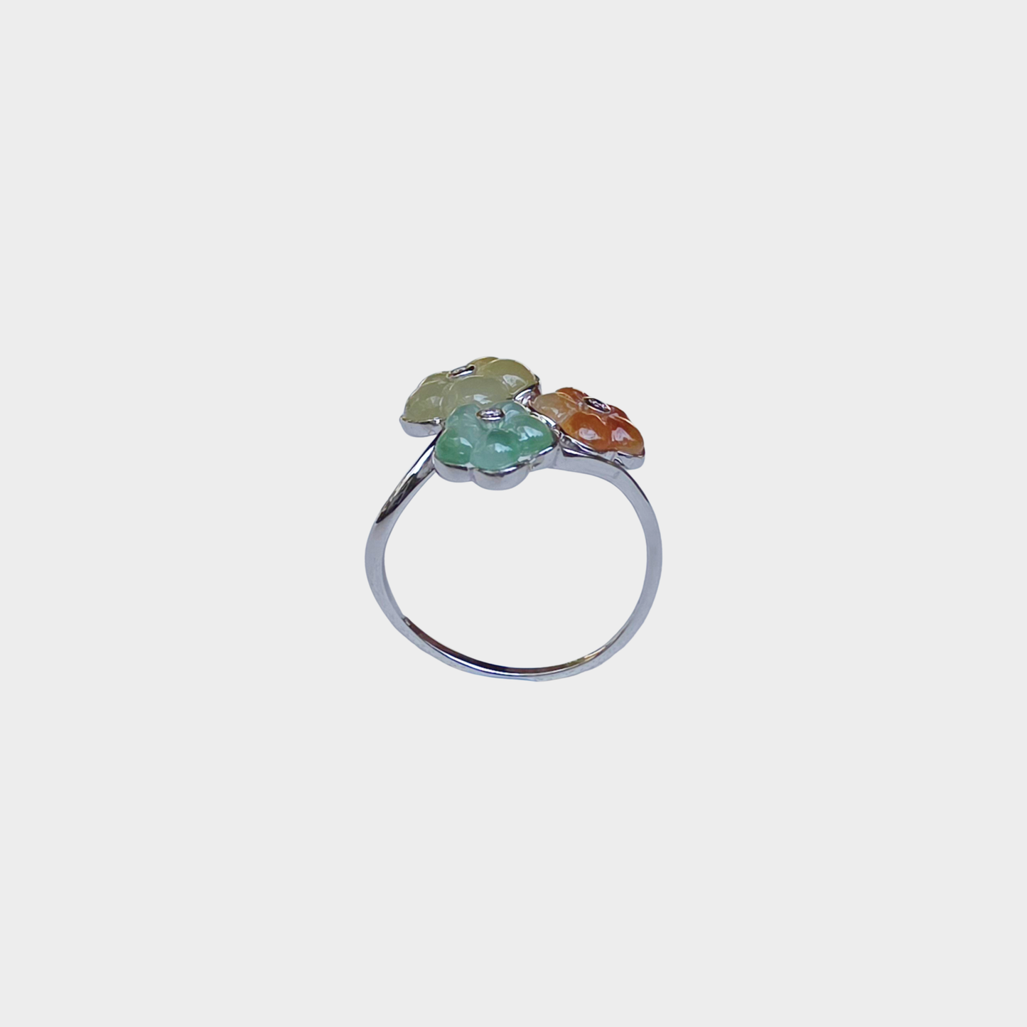 "Blooming Flowers" Jadeite Jade Ring in White Gold with Diamonds