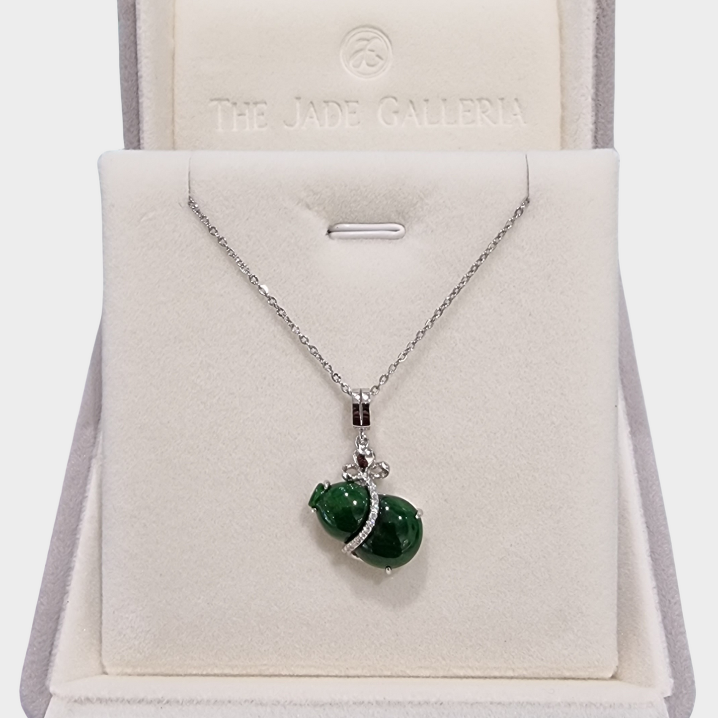 Jadeite Jade "Hulu" Pendant in White Gold with Diamonds