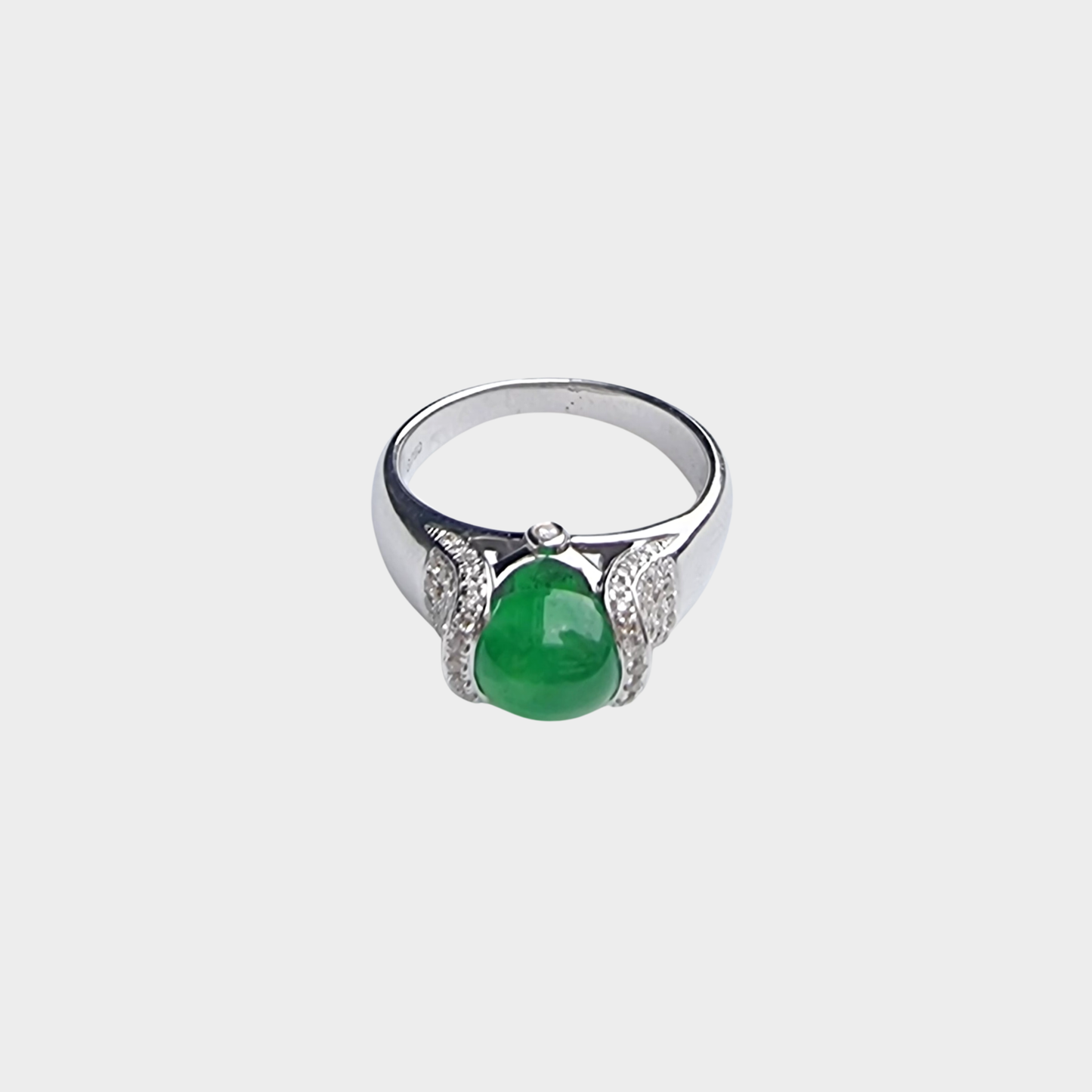 Jadeite Jade Cabochon Ring in White Gold with Diamonds
