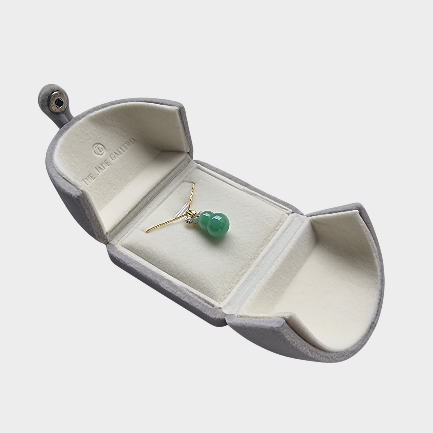 Jadeite Jade "Hulu" Pendant in Yellow Gold with Diamonds